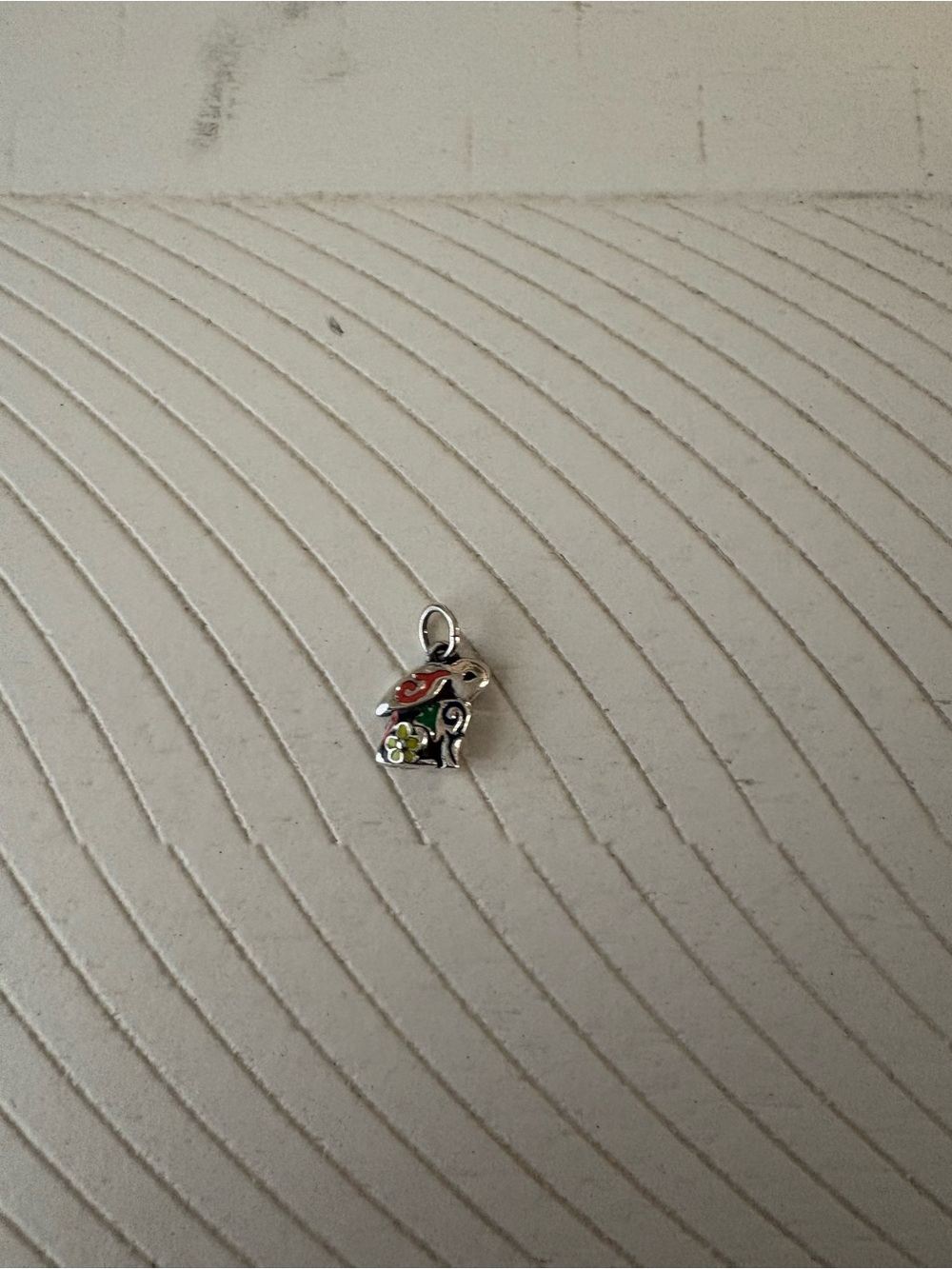 James Avery Sterling Silver Enamel Festive Bunny Charm NWOT - Picture 3 of 3